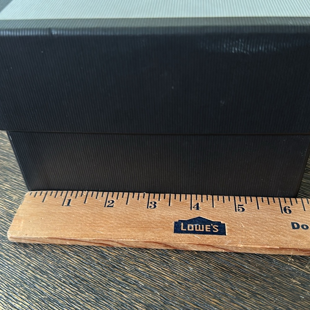 $35 each Gucci boxes - Picture 7 of 9